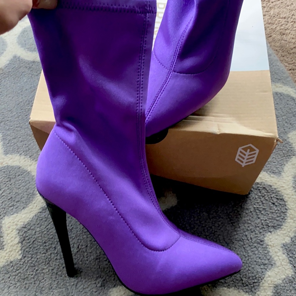 *NIB* purple stretch sock stiletto bootie